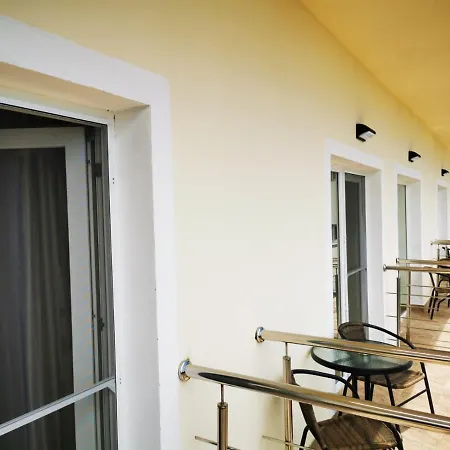 Vila Breezer Homestay *
