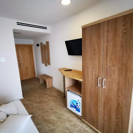 Homestay Vila Breezer *