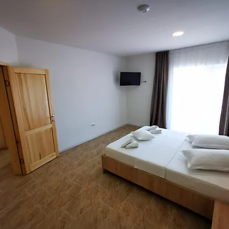 Homestay Vila Breezer *